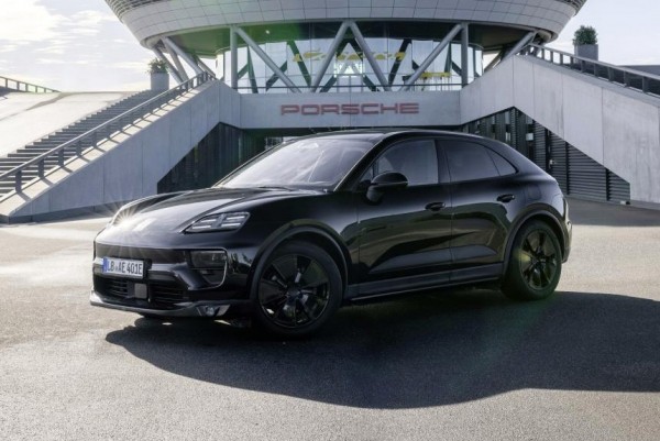 Porsche Macan второго поколения: показан интерьер Porsche Macan второго поколения: показан интерьер
