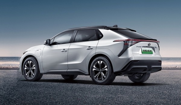 Toyota Bozhi 4X: специально для Китая по сниженной цене Toyota Bozhi 4X: специально для Китая по сниженной цене