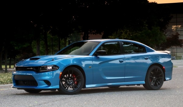 Chrysler 300, Dodge Charger и Challenger: производство прекращено Chrysler 300, Dodge Charger и Challenger: производство прекращено