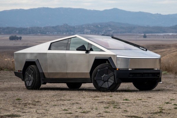 Приветственная Tesla Cybertruck за $120000: успеть до Нового года Приветственная Tesla Cybertruck за $120000: успеть до Нового года