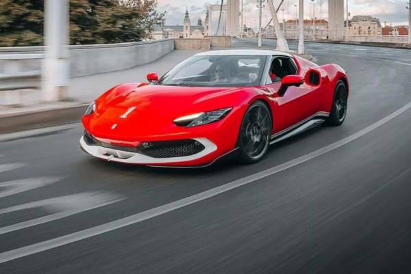 Новая версия Ferrari 296 GTB: специально для Венгрии Новая версия Ferrari 296 GTB: специально для Венгрии