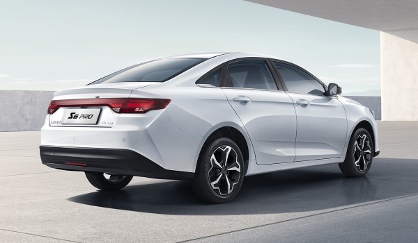 В России стартовали продажи седана Livan S6 Pro В России стартовали продажи седана Livan S6 Pro