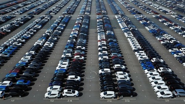 Автомобили с пробегом в России подорожали на 2,6% в декабре 2023 года Автомобили с пробегом в России подорожали на 2,6% в декабре 2023 года