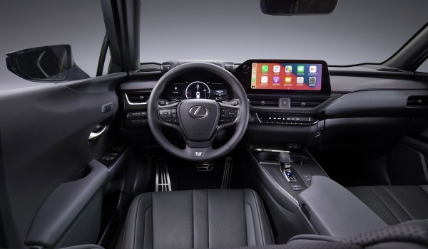 Lexus UX стал мощнее с новой гибридной системой Lexus UX стал мощнее с новой гибридной системой