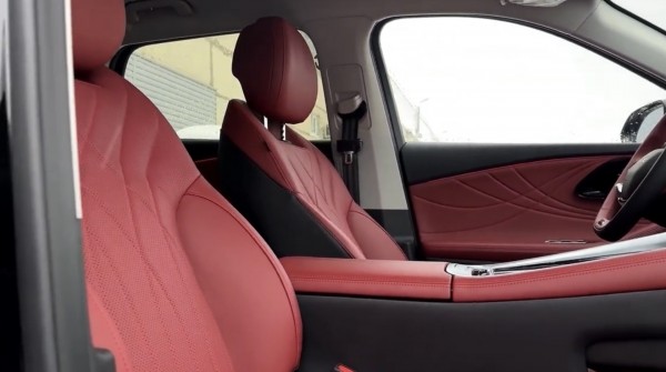 «Клубный сервис» протестировал Exeed RX 2023 - «жирный» фейк Lexus «Клубный сервис» протестировал Exeed RX 2023 - «жирный» фейк Lexus