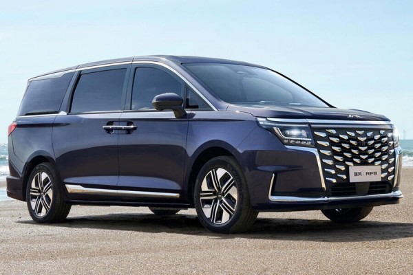 Компания JAC предложит сразу четыре новинки для продажи в России в 2024 году Компания JAC предложит сразу четыре новинки для продажи в России в 2024 году