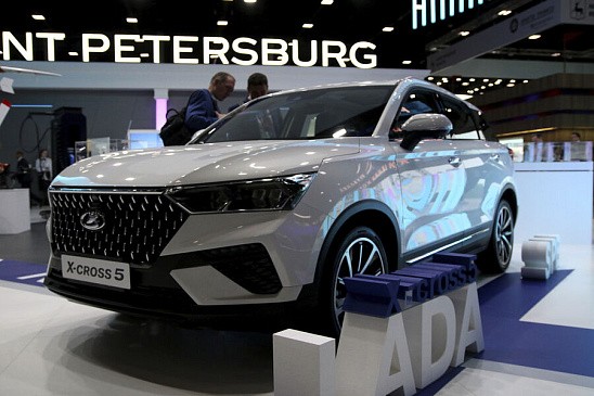 Новые кроссоверы Lada X-Cross 5 неожиданно нашлись у дилера АвтоВАЗа в Тольятти Новые кроссоверы Lada X-Cross 5 неожиданно нашлись у дилера АвтоВАЗа в Тольятти