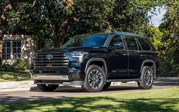 Первые 1000 новых внедорожников Toyota Land Cruiser распроданы в Германии всего за 30 минут