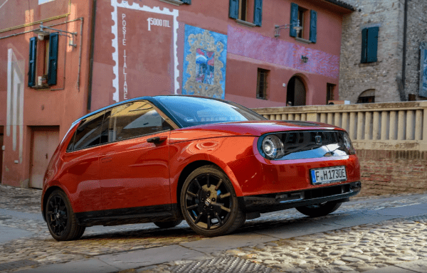 Ретро-хэтчбек Honda e прекращает свое существование в Европе на фоне слабых продаж