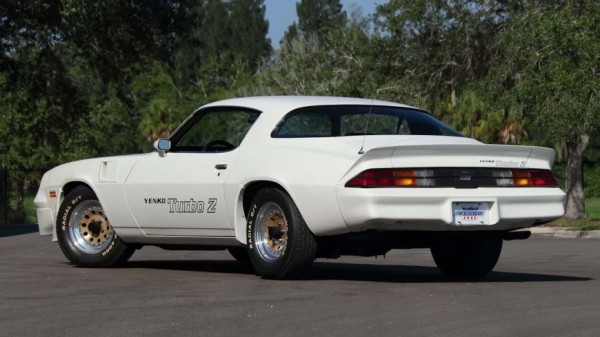 Таким редких Camaro с турбомотором всего три на всю планету и один из них продается Таким редких Camaro с турбомотором всего три на всю планету и один из них продается