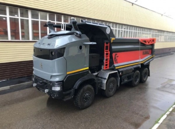 В беспилотном самосвале КамАЗ «Робокопе» обнаружили узлы из недружественных стран