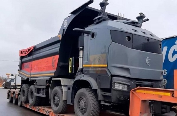 В беспилотном самосвале КамАЗ «Робокопе» обнаружили узлы из недружественных стран
