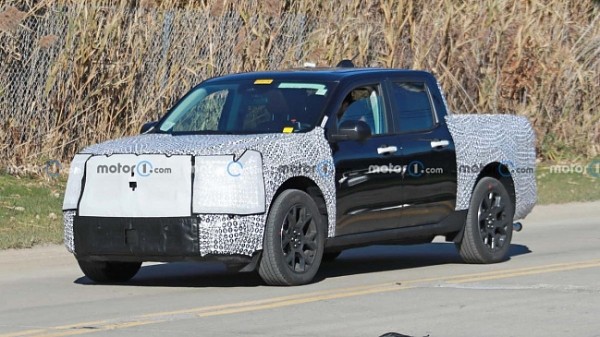 В уже проданных автомобилях Ford двери могут распахнуться во время движения В уже проданных автомобилях Ford двери могут распахнуться во время движения