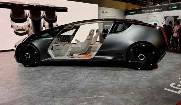 Теперь и LG: показан электромобиль с дисплейными технологиями Теперь и LG: показан электромобиль с дисплейными технологиями