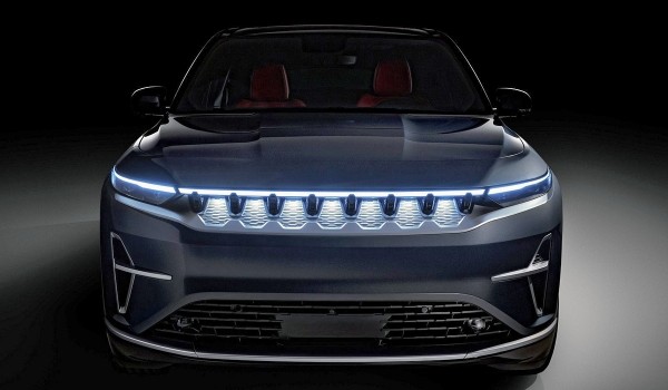 Раскрыта внешность серийного кроссовера Jeep Wagoneer S Раскрыта внешность серийного кроссовера Jeep Wagoneer S