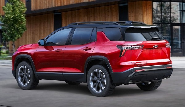 Кроссовер Chevrolet Equinox перешел в четвертое поколение Кроссовер Chevrolet Equinox перешел в четвертое поколение