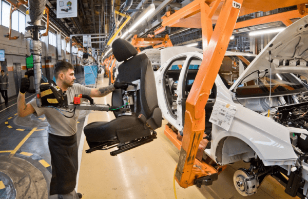 "Автоваз" обозначил амбициозные планы на январь 2024 года