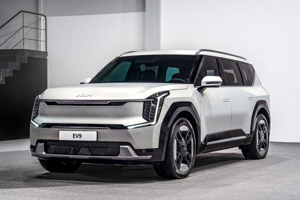 Kia EV9 получил титул «Кроссовер года» в Северной Америке 