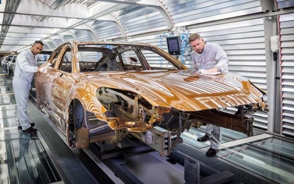 Porsche достигла важной вехи, выпустив свой двухмиллионный автомобиль