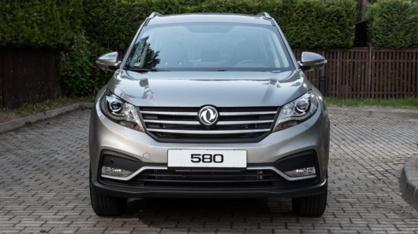 В России второй раз за январь подешевел кроссовер Dongfeng 580 В России второй раз за январь подешевел кроссовер Dongfeng 580