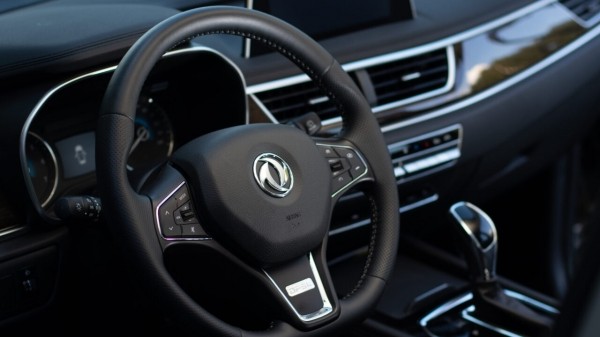 В России второй раз за январь подешевел кроссовер Dongfeng 580 В России второй раз за январь подешевел кроссовер Dongfeng 580