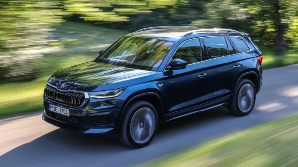В России запустили продажи подешевевшего Skoda Kodiaq по цене от 3,4 млн рублей В России запустили продажи подешевевшего Skoda Kodiaq по цене от 3,4 млн рублей