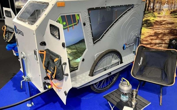 Взгляните на этот необычный прицеп-дача для велосипеда Взгляните на этот необычный прицеп-дача для велосипеда