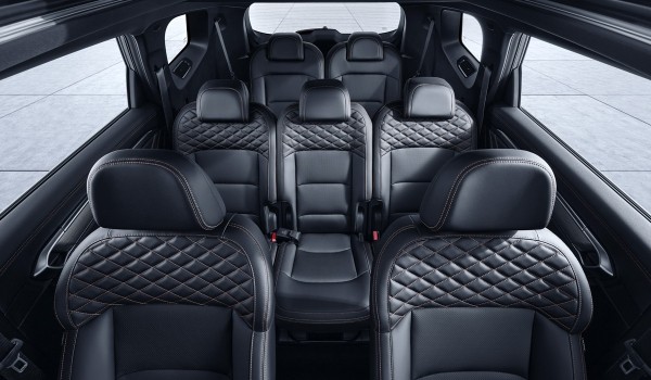 Семиместный Geely Okavango в России: теперь официально Семиместный Geely Okavango в России: теперь официально