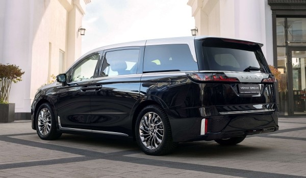 В России появился гибридный Voyah Dream с увеличенным запасом хода