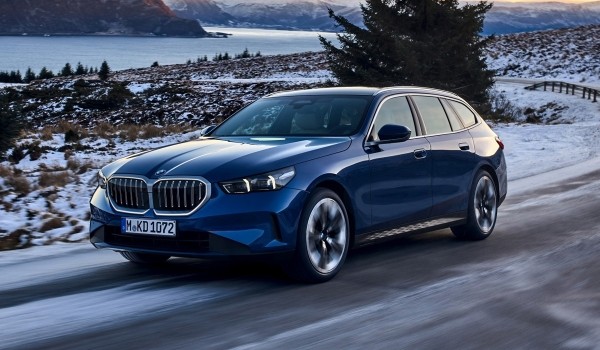 Новый универсал BMW пятой серии: дизель и электричество Новый универсал BMW пятой серии: дизель и электричество