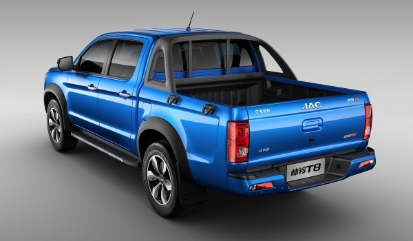 На российский рынок вышел пикап JAC T8 На российский рынок вышел пикап JAC T8