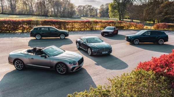 Дайджест дня: новый шеф-дизайнер Audi, обновленный Porsche 911 и другие события индустрии Дайджест дня: новый шеф-дизайнер Audi, обновленный Porsche 911 и другие события индустрии