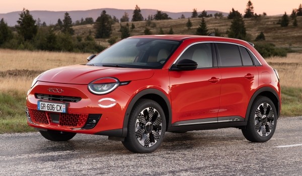 Abarth 600e станет самой мощной моделью в гамме Abarth 600e станет самой мощной моделью в гамме