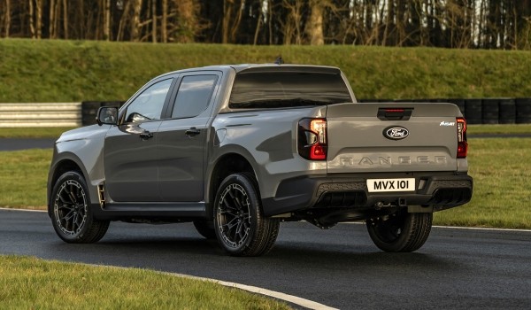 Ford Ranger и Transit Custom обрели драйверские версии MS-RT Ford Ranger и Transit Custom обрели драйверские версии MS-RT