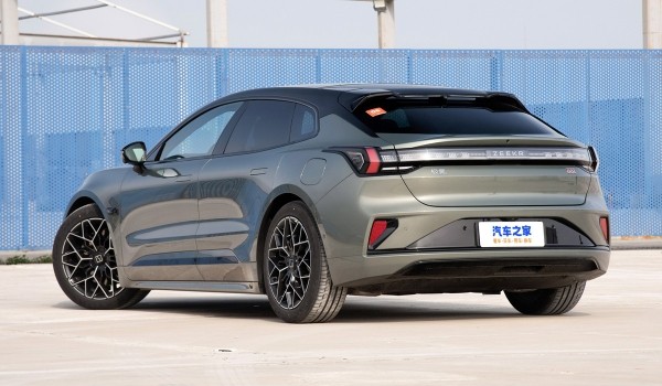 В Китае показан обновленный лифтбек Zeekr 001 В Китае показан обновленный лифтбек Zeekr 001