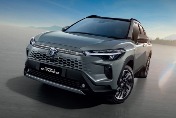 Обновленная Toyota Corolla Cross: начало положено Обновленная Toyota Corolla Cross: начало положено