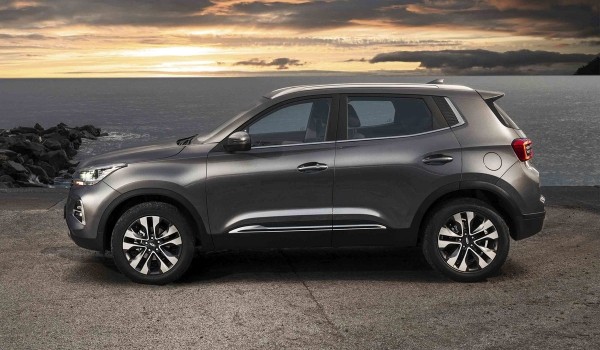 Кроссовер Chery Tiggo 4 Pro для России: новый салон Кроссовер Chery Tiggo 4 Pro для России: новый салон