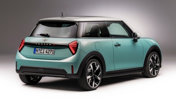 Представлен бензиновый Mini Cooper нового поколения Представлен бензиновый Mini Cooper нового поколения