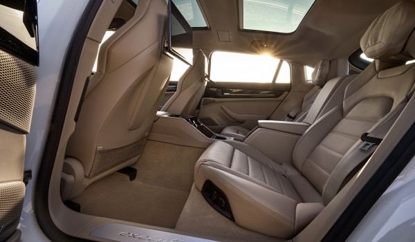 Porsche Panamera третьего поколения: две гибридные версии Porsche Panamera третьего поколения: две гибридные версии