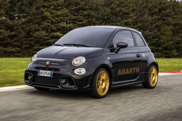 Хэтчбек Abarth 695 75° Anniversario отметит юбилей марки Хэтчбек Abarth 695 75° Anniversario отметит юбилей марки