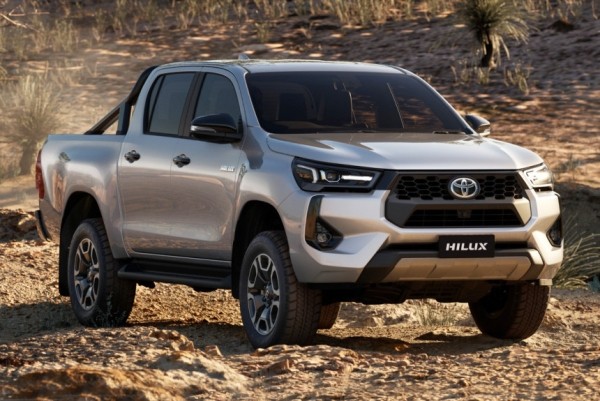 Пикап Toyota Hilux: рестайлинг и гибрид Пикап Toyota Hilux: рестайлинг и гибрид