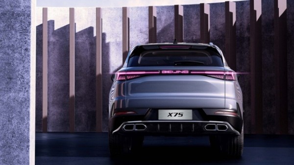 Китайский кроссовер BAIC X75 появится на российском авторынке в марте Китайский кроссовер BAIC X75 появится на российском авторынке в марте