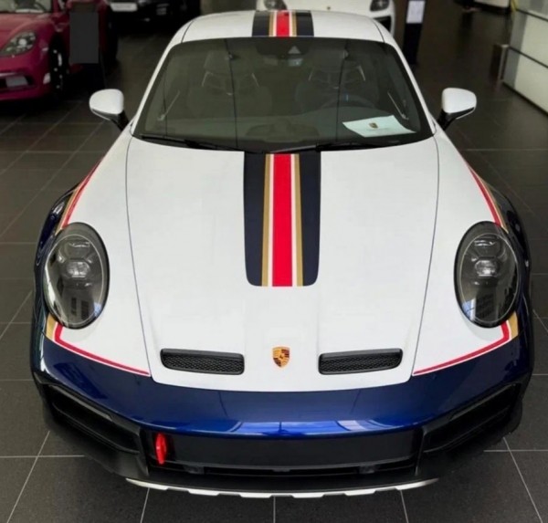 ТОП-10 самых дорогих автомобилей в России в феврале 2023 года ТОП-10 самых дорогих автомобилей в России в феврале 2023 года