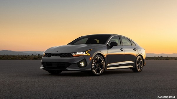 В Германии в серию пошла водородная машина, созданная при участии гонщика Карякина