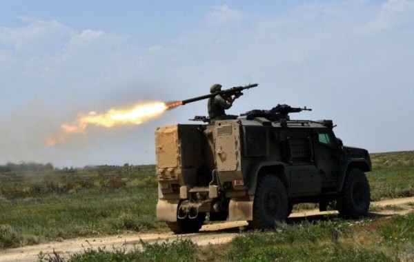 В России готовят к производству новый бронеавтомобиль "Тайфун-ПВО"