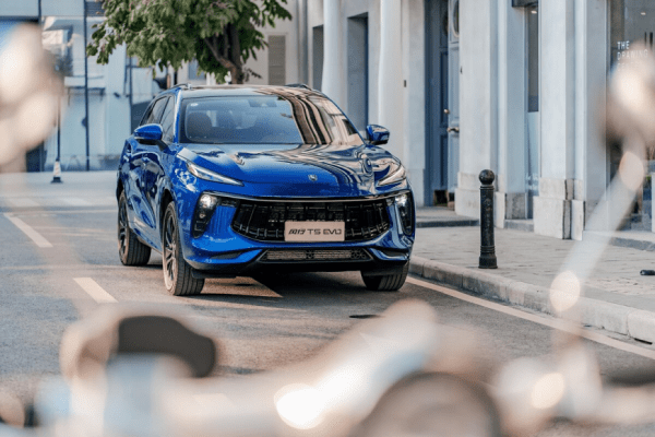 В России восемь автомарок снизили цены на свои модели