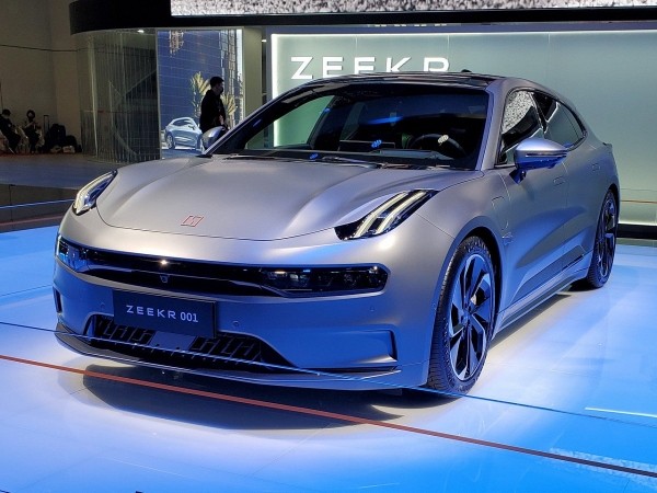 В России выставили на продажу побивший два рекорда Гиннесса электрокар Zeekr