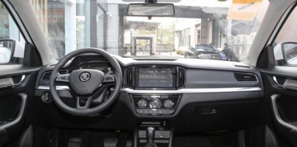 В России запущены продажи компактного кроссовера Skoda Kamiq из Китая