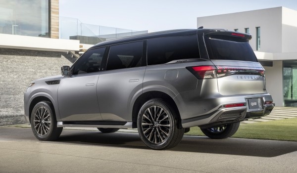 Новый Infiniti QX80: двигатель V6 и больше роскоши Новый Infiniti QX80: двигатель V6 и больше роскоши