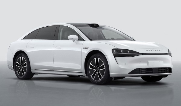 Huawei и BAIC готовят совместный седан Stelato S9 Huawei и BAIC готовят совместный седан Stelato S9